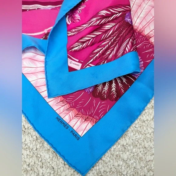 VINTAGE HERMES Silk Scarf Pink Blue Feathers. - Picture 2 of 3